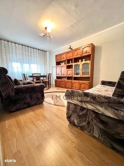 Apartament cu 2 camere decomandat în Micro 21