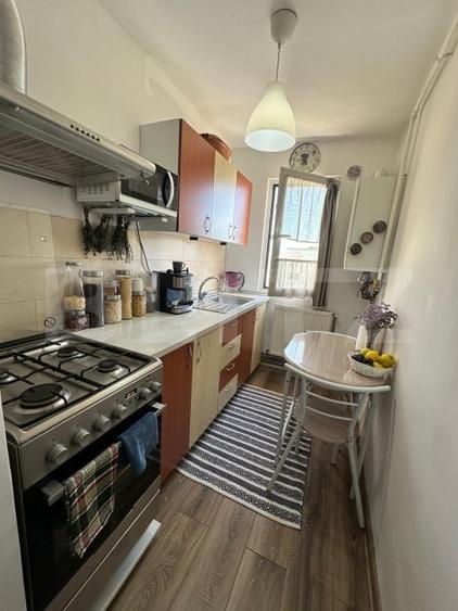 Apartament 2 camere, zona micro 3 - 2