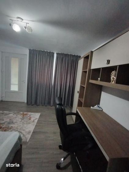 Casă cu 5 camere cu Teren 590 Mp în Bucovăț