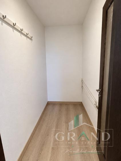 Apartament cu 3 camere semidecomandat, mobilat în Mărăști