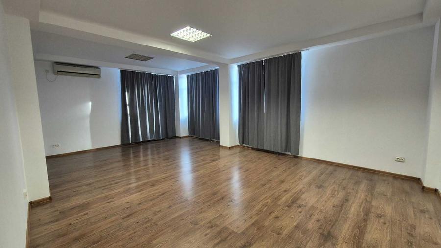 Spațiu comercial, de 150 mp, în Alexandru cel Bun
