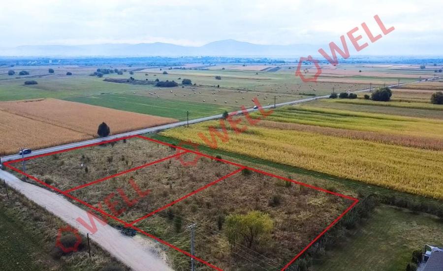 Teren Construcții intravilan de 89900 mp, în Periferie