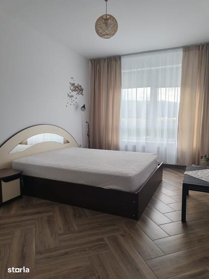 Apartament cu 3 camere în Cristian