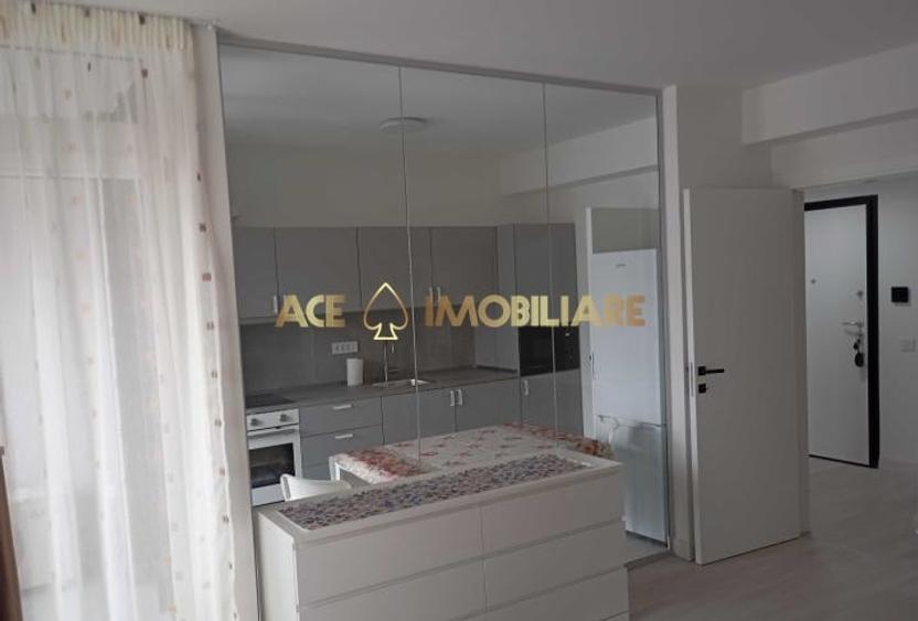 Garsonieră decomandată, mobilată în Jiului