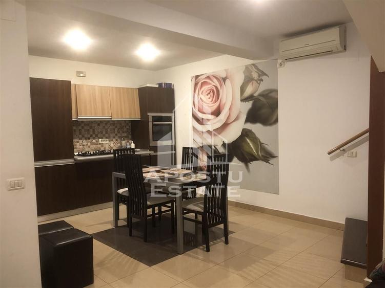 Apartament cu 2 camere decomandat, mobilat în P-ța Unirii