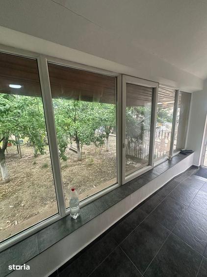 Casă cu 3 camere cu Teren 1500 Mp în Central