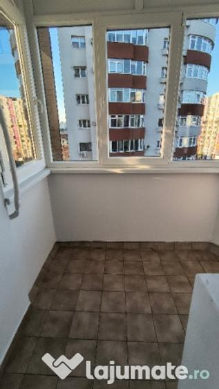 Apartament cu 4 camere decomandat, mobilat în Aviatorilor