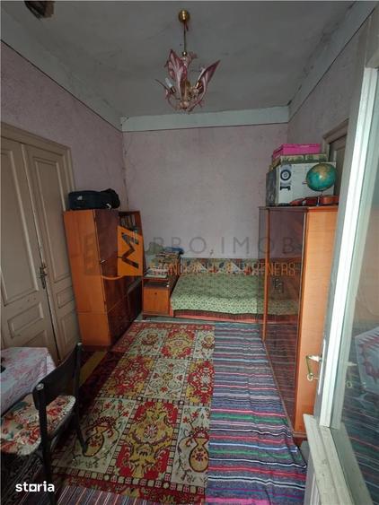 Casa de vanzare si teren 708 mp in zona Victoriei - 3