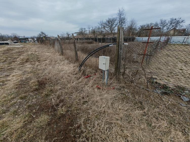 Teren Construcții intravilan de 2005 mp, în Letea
