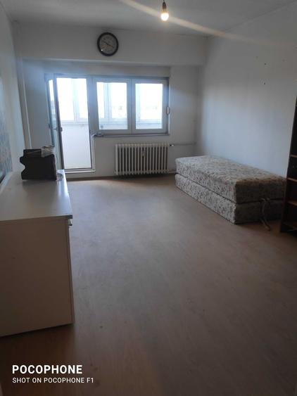 Apartament cu 3 camere decomandat, mobilat în Bucur Obor