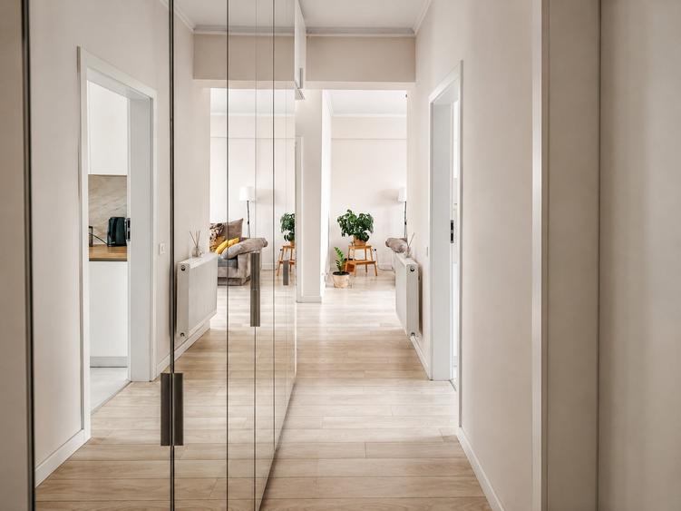 Apartament cu 3 camere decomandat în Bucureștii Noi