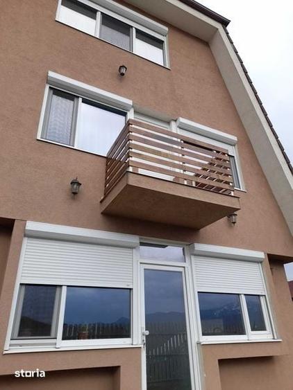 Casă cu 4 camere cu Teren 100 Mp în Central