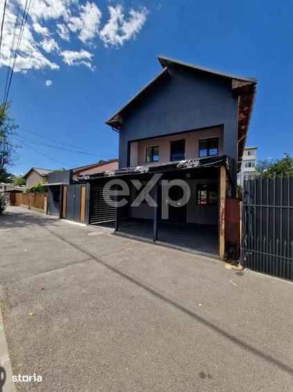 Casă individuală cu 7 camere cu Canalizare în Central