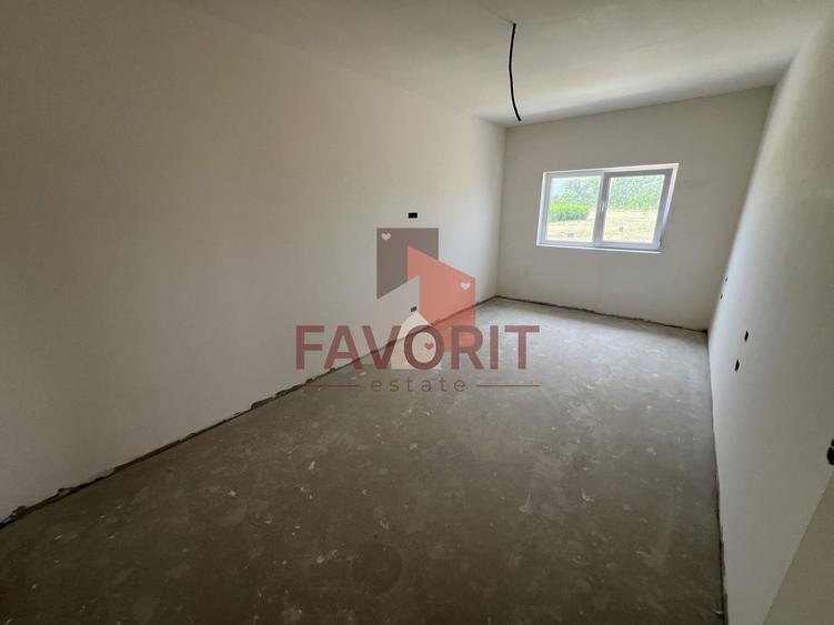 Duplex cu 4 camere cu Canalizare în Chișoda