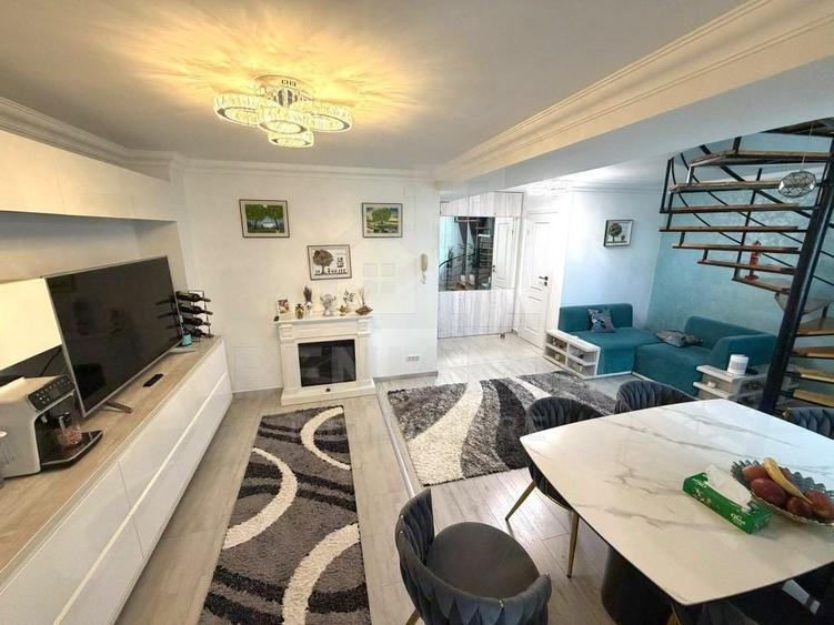 Apartament cu 3 camere semidecomandat în Craiovița Nouă