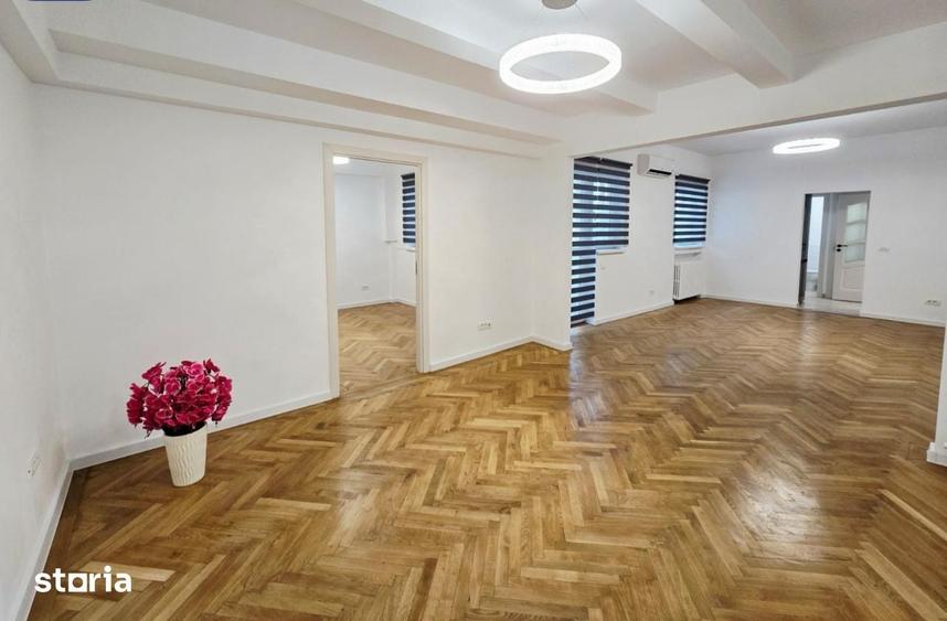 Apartament cu 3 camere în Unirii