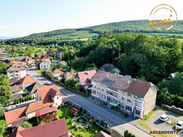 Apartament cu 3 camere decomandat în Malnaș