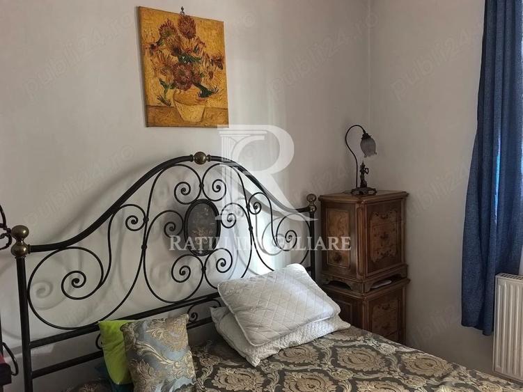 Casă individuală cu 4 camere cu Canalizare în Decebal