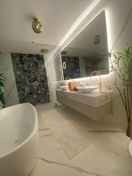 Apartament cu 4 camere decomandat în Domenii