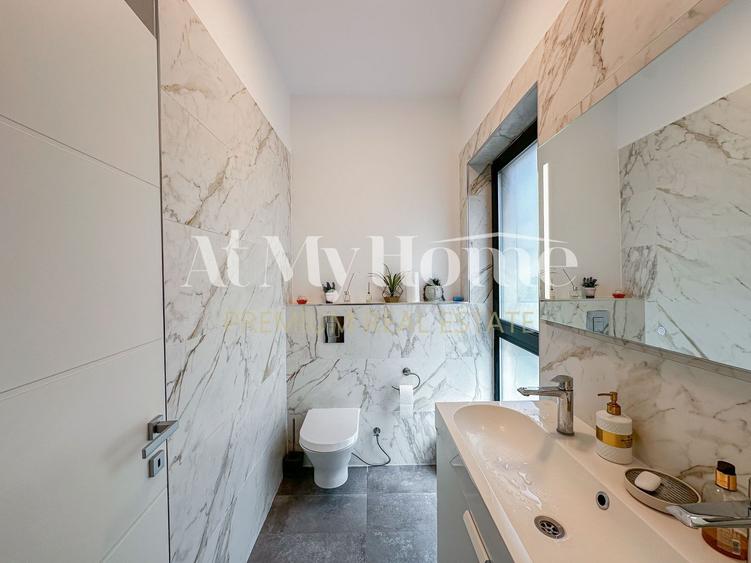 Apartament cu 4 camere decomandat, mobilat în Iancu Nicolae
