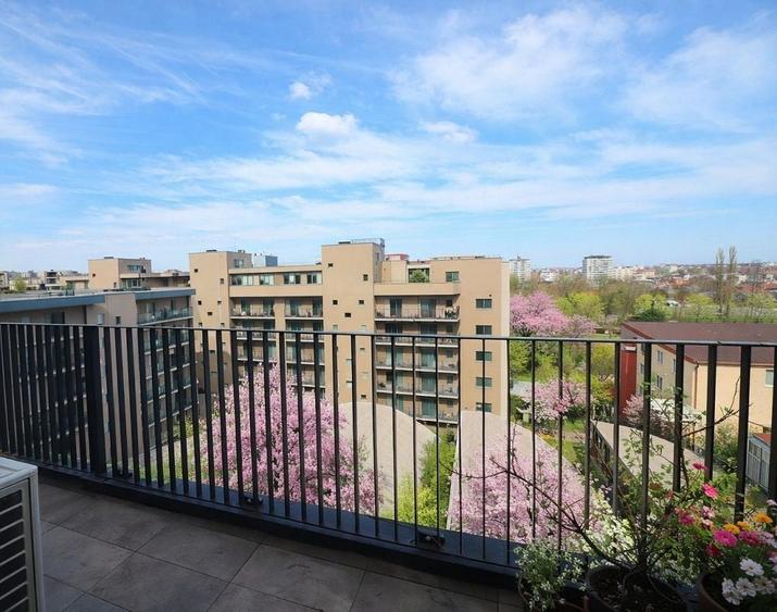 Apartament cu 3 camere decomandat în Domenii