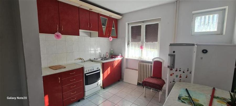 Apartament cu 2 camere semidecomandat în 3 Insule