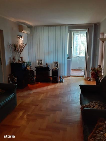 Apartament cu 4 camere în Central