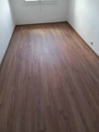 Apartament cu 3 camere decomandat în Exterior Vest
