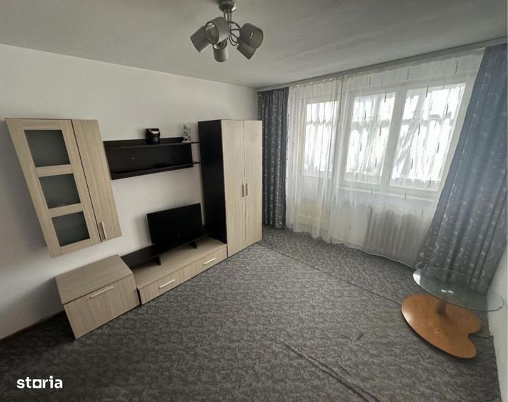 Apartament cu 2 camere, mobilat în Central