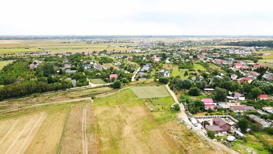 Teren Construcții intravilan de 2688 mp, în Țegheș