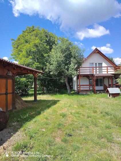 Casă cu Teren 2840 Mp în Dobolii de Sus