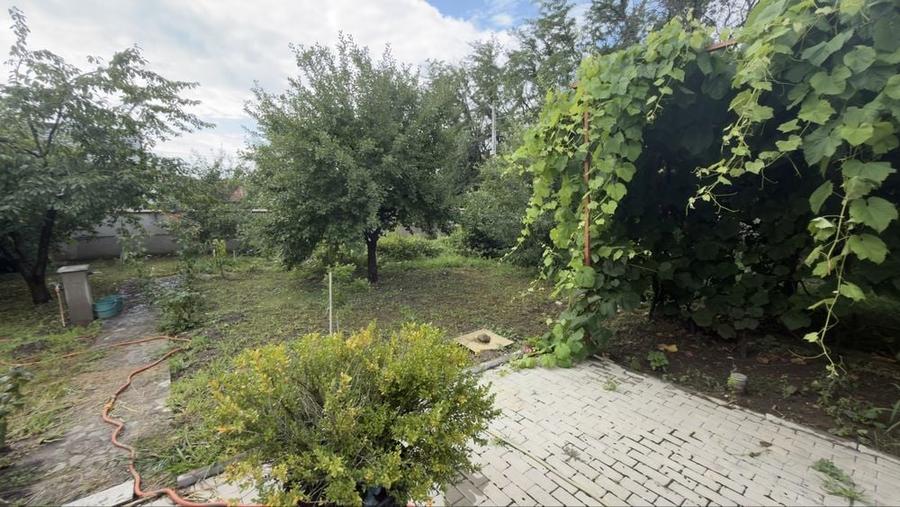 Casă cu 3 camere în Cătunu