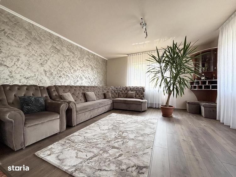 Casă cu 4 camere cu Teren 468 Mp în Central