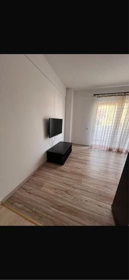 Garsonieră decomandată în Exterior Vest