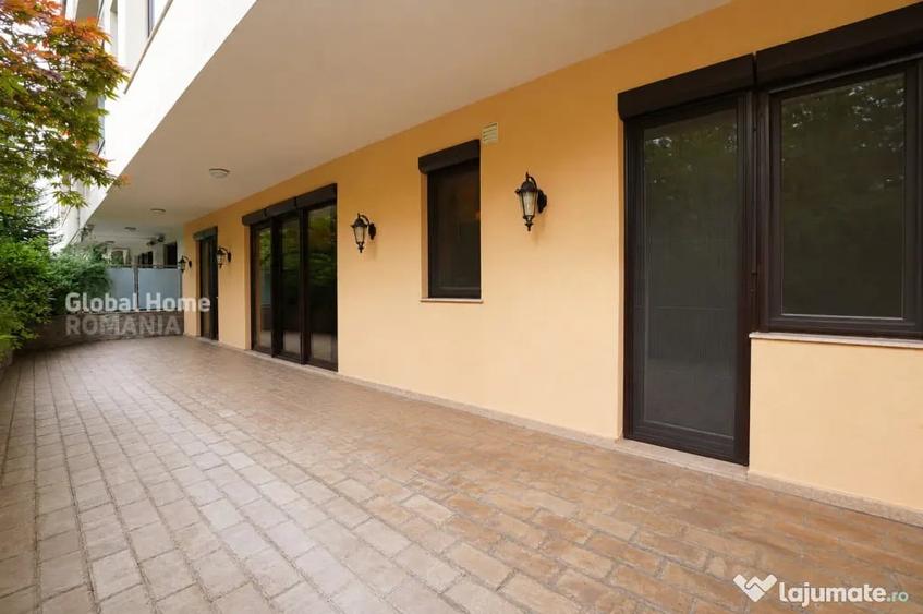 Apartament cu 3 camere semidecomandat în Herăstrău