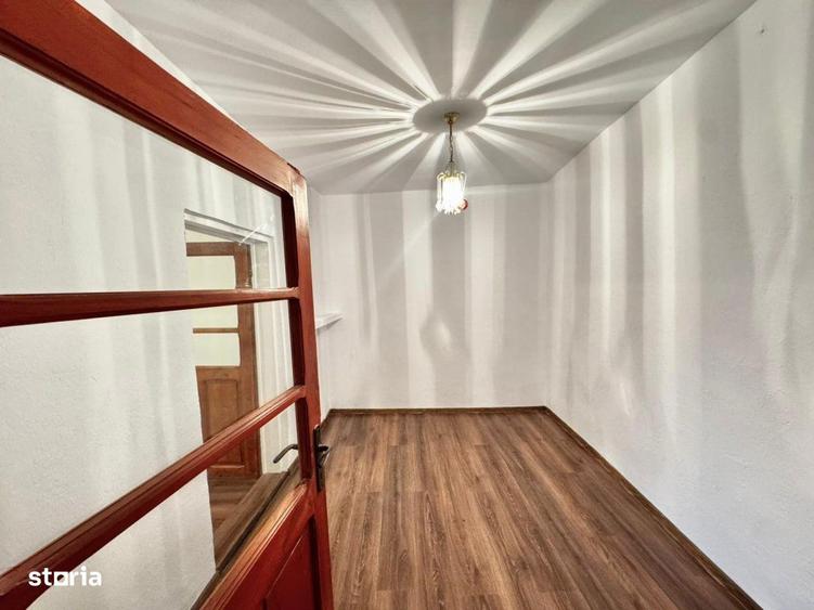 Casă cu 3 camere cu Teren 209 Mp în Giurgiului