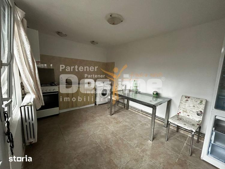 Casă cu 1 camere decomandat cu Canalizare în Sărărie