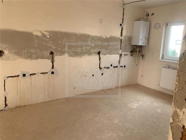 Duplex cu 4 camere cu Teren 195 Mp în Șelimbăr