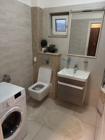 Apartament cu 2 camere decomandat în Petru Rareș