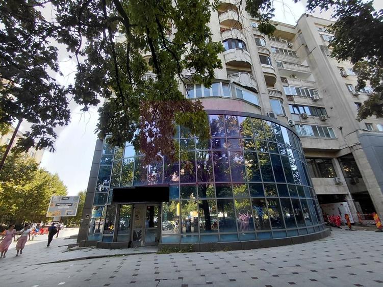 Spațiu comercial, de 873 mp, în Unirii