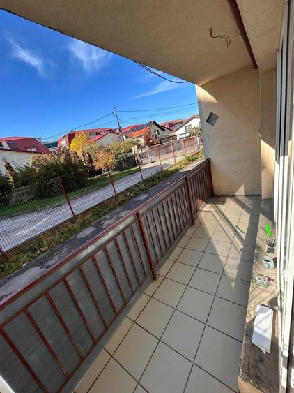Apartament cu 2 camere decomandat în Florești