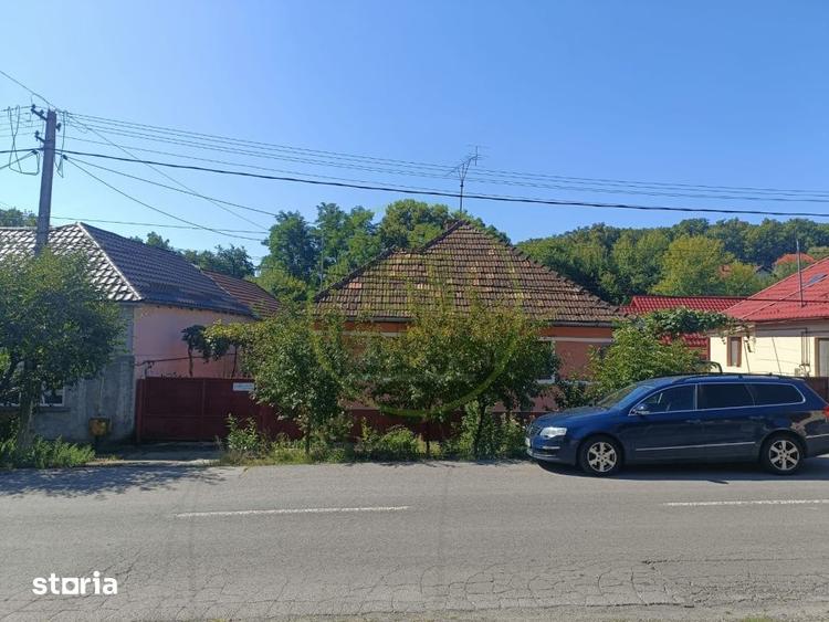 Casă cu 4 camere cu Teren 580 Mp în Central