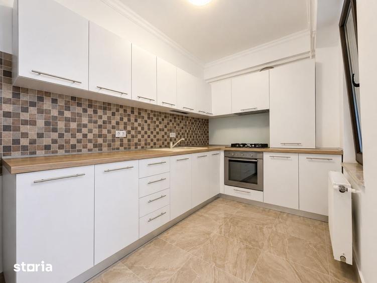 Apartament cu 3 camere, mobilat în Delfinariu