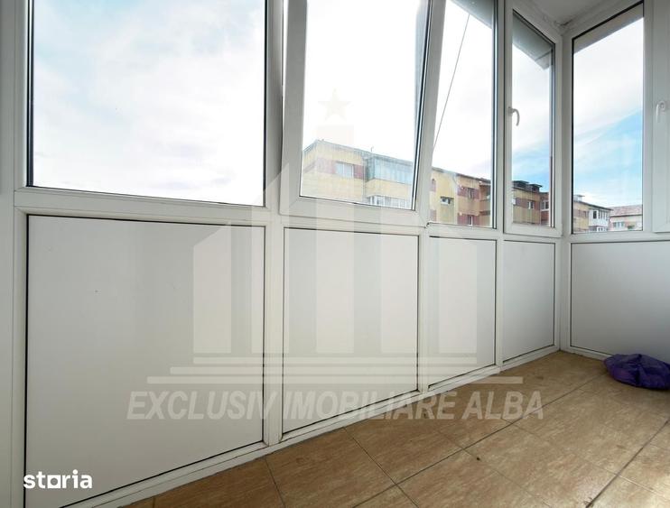 Apartament cu 3 camere decomandat în Cetate