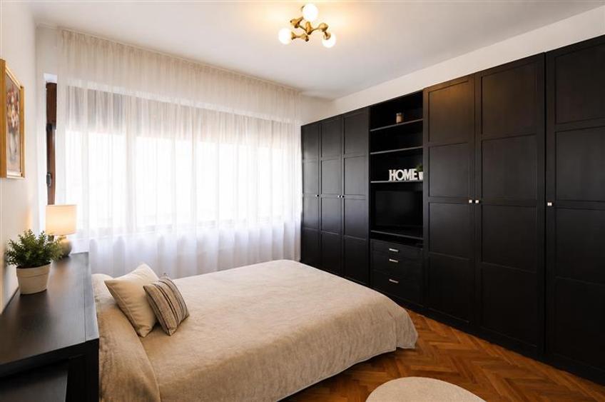 Apartament cu 2 camere decomandat, mobilat în Centrul Istoric