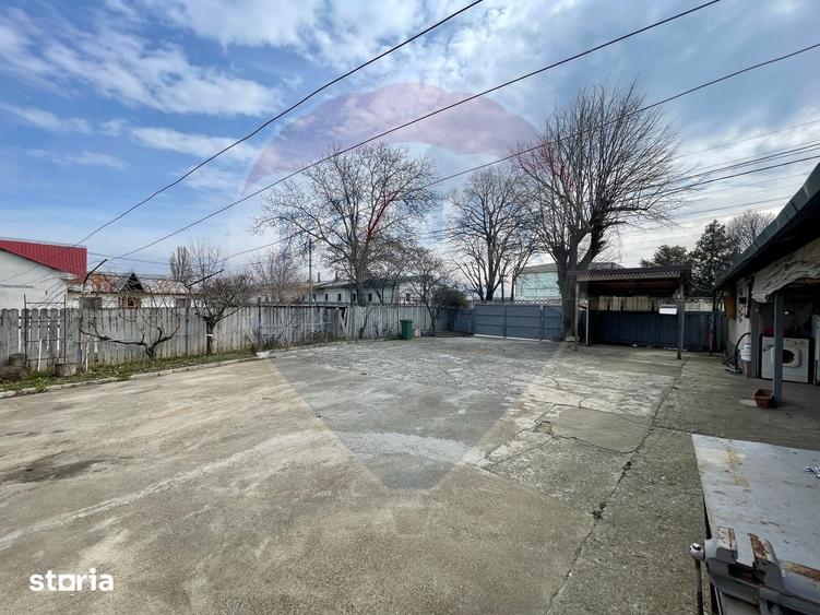 Casă cu 3 camere cu Teren 500 Mp în Central