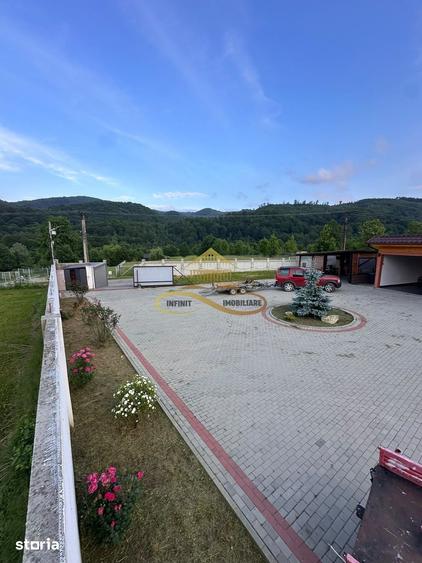 Casă cu 2 camere cu Teren 2500 Mp în Dofteana