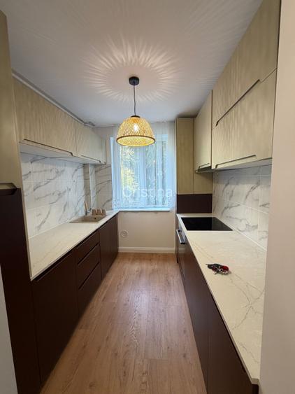 Inchiriez apartament