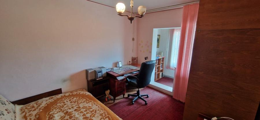 Apartament cu 3 camere decomandat, mobilat în Brazda lui Novac