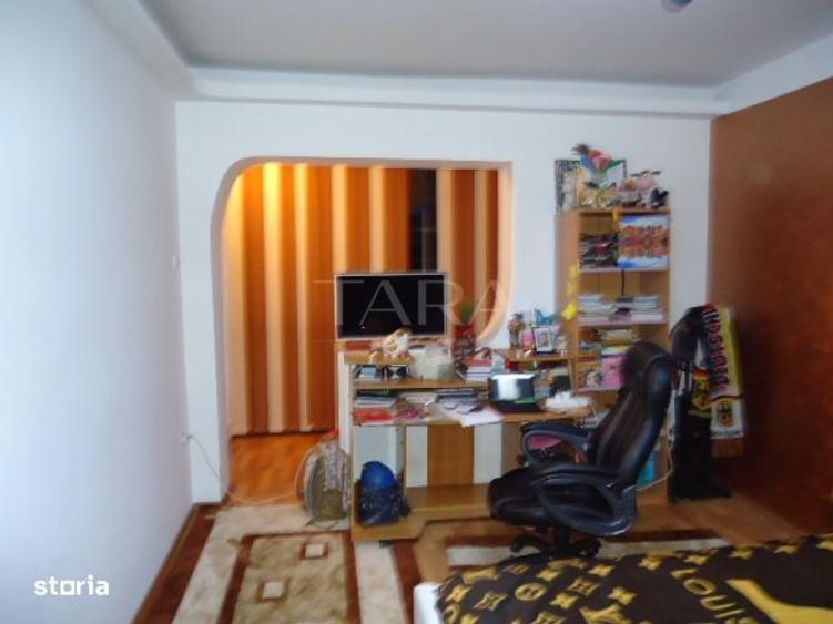 Casă cu 3 camere cu Teren 300 Mp în Florești